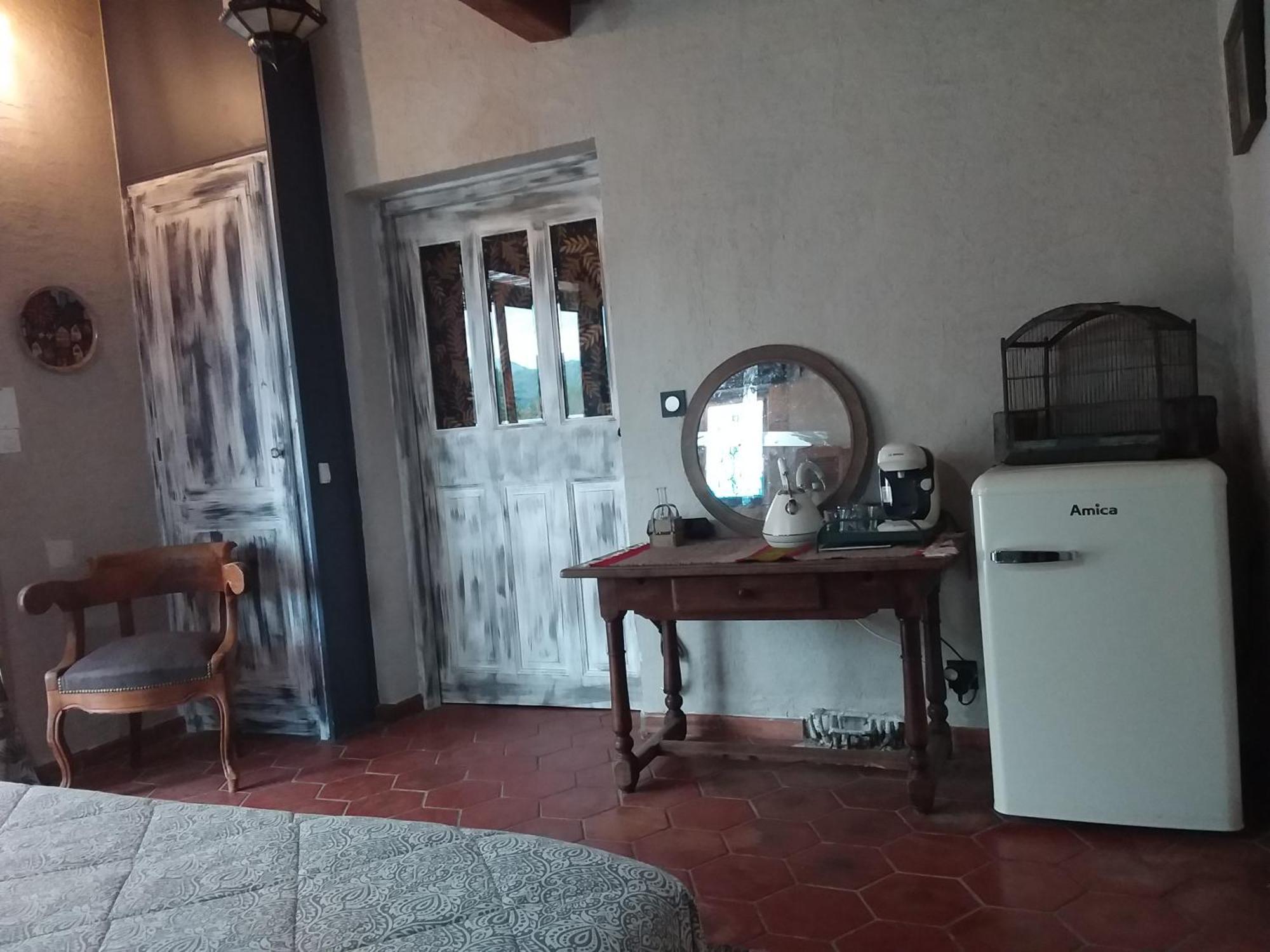 Clos St Jean Baptiste Tourves Cameră foto