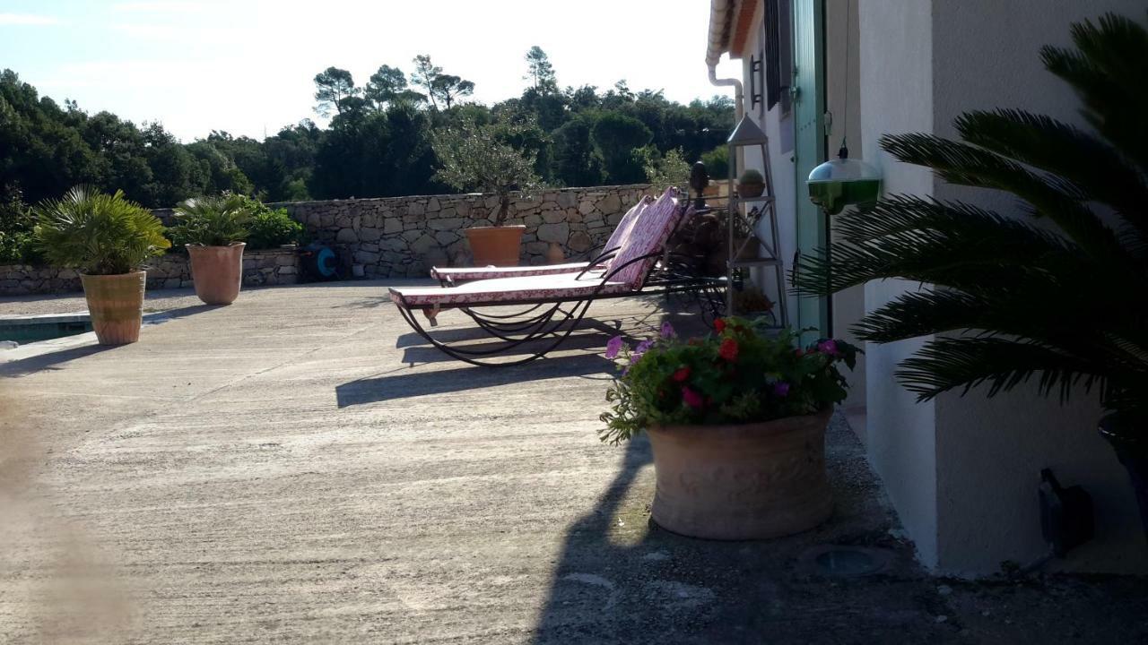 Clos St Jean Baptiste Tourves Exterior foto