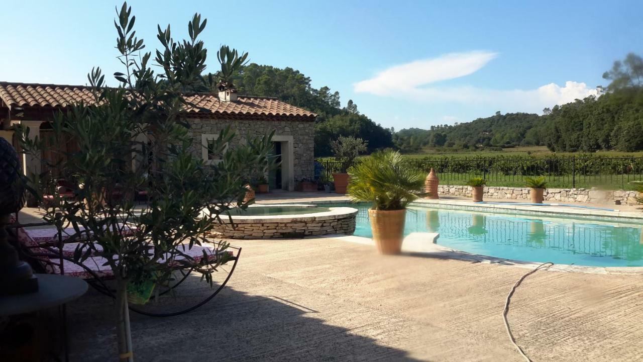 Clos St Jean Baptiste Tourves Exterior foto